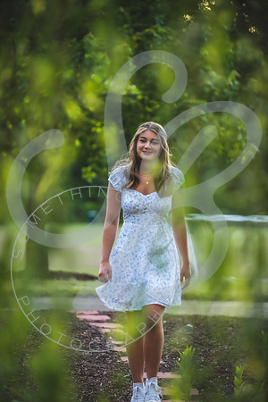 Lily - Senior_050523_0159