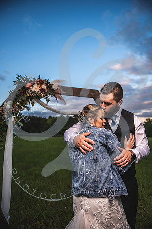Renee & Travis - Wedding_042223_1103-1