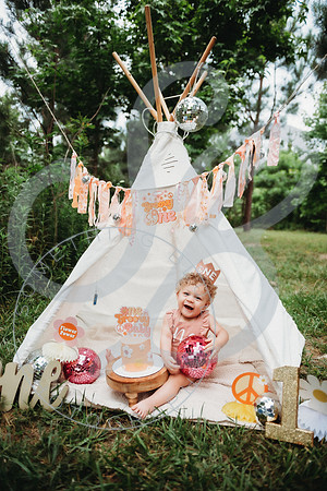 Elianna - 1 year_060423_0251
