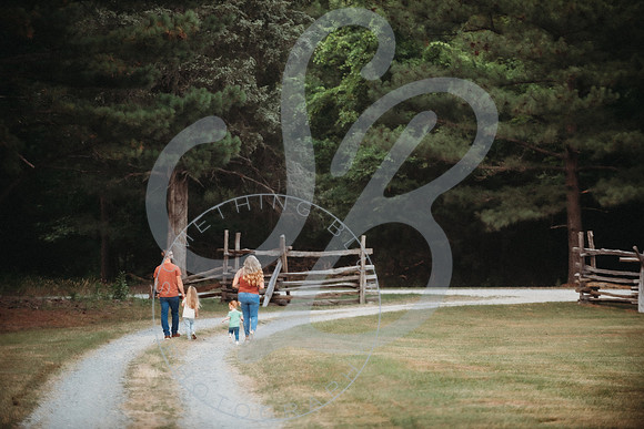 Reardon Fam - Spring 2023_061823_0357