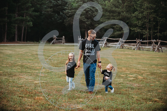 Reardon Fam - Spring 2023_061823_0579