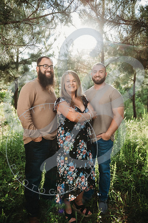 Wilkes Extended Family_052023_0198
