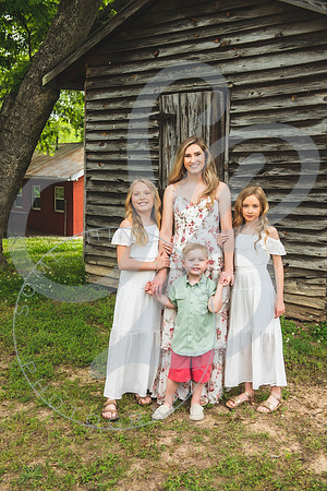 Norwood Extended Family_051323_0061