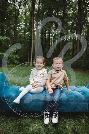 Flowers - Adoption Families_042823_0373