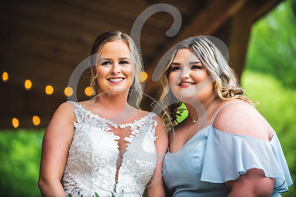 Renee & Travis - Wedding_042223_1049