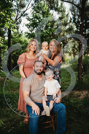 Wilkes Extended Family_052023_0116