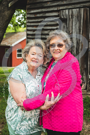 Norwood Extended Family_051323_0012