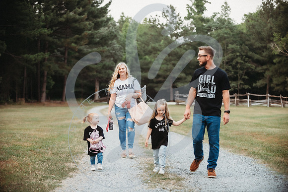 Reardon Fam - Spring 2023_061823_0517