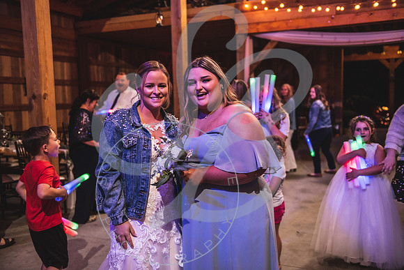 Renee & Travis - Wedding_042223_1477