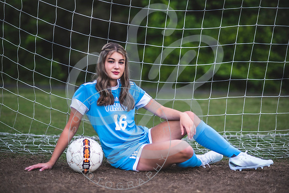 Lily - Senior_050523_0244