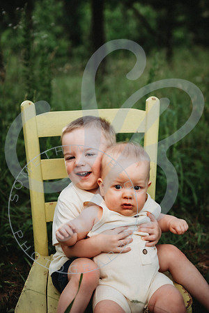 Wilkes Extended Family_052023_0318