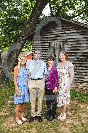 Norwood Extended Family_051323_0383