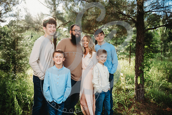 Wilkes Extended Family_052023_0216