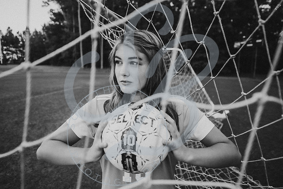 Lily - Senior_050523_0225