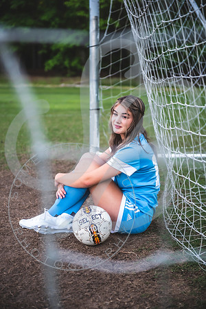Lily - Senior_050523_0298