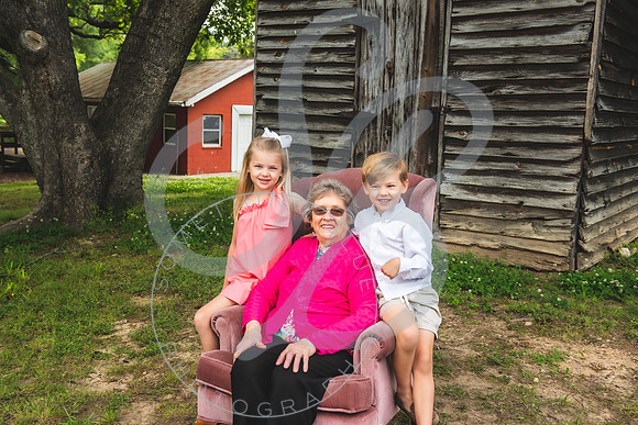 Norwood Extended Family_051323_0290