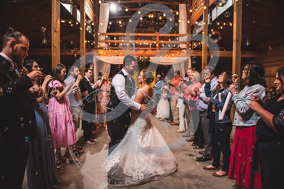 Renee & Travis - Wedding_042223_1598