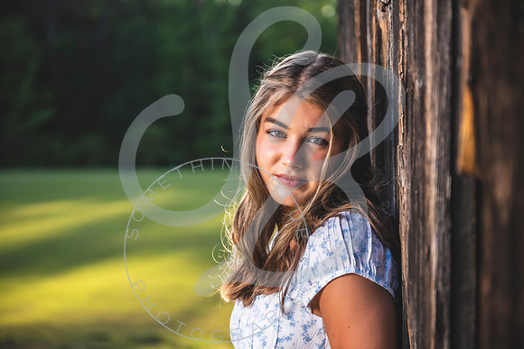 Lily - Senior_050523_0030