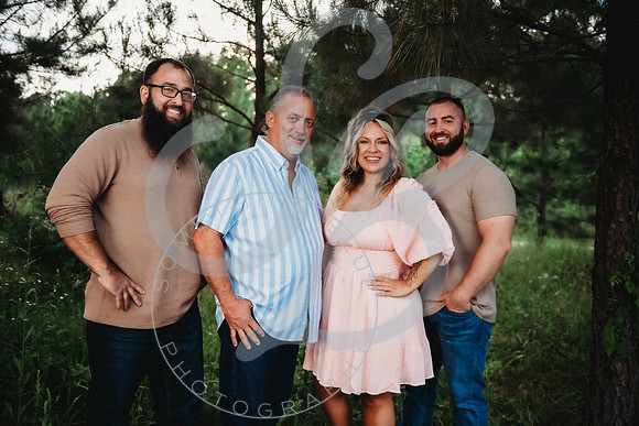 Wilkes Extended Family_052023_0390