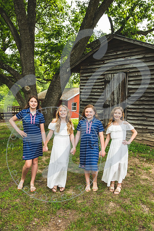 Norwood Extended Family_051323_0094