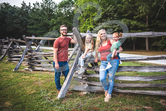 Reardon Fam - Spring 2023_061823_0373