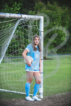 Lily - Senior_050523_0168