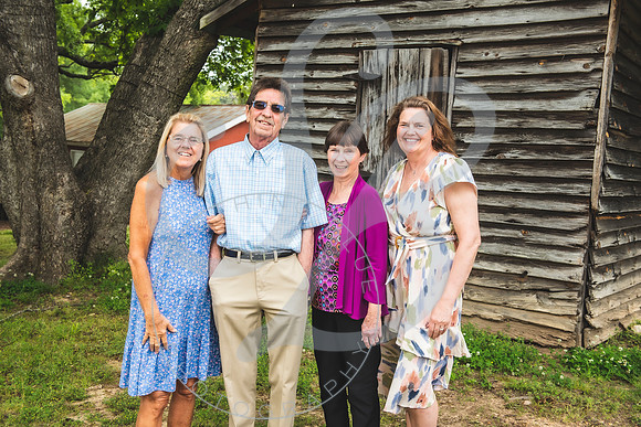 Norwood Extended Family_051323_0388