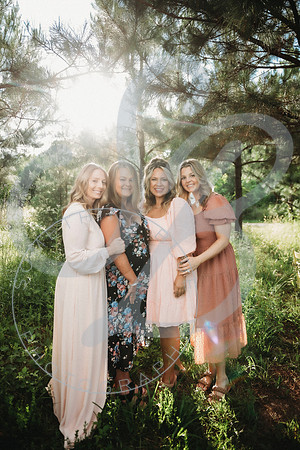 Wilkes Extended Family_052023_0175