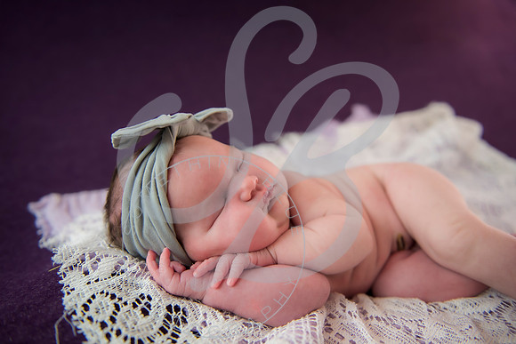 Sara - NB_033023_0041