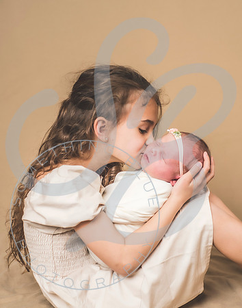 Everleigh - Newborn_030422_0100