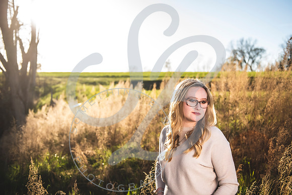 Jaeden - Senior_041022_0020