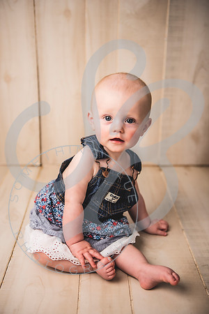 Sadie - 8 Month_060522_0023