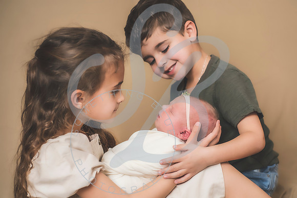 Everleigh - Newborn_030422_0070