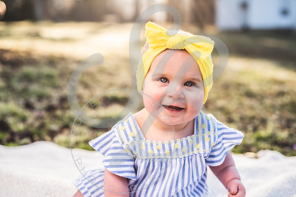 Jessie - 8 Month_031822_0195