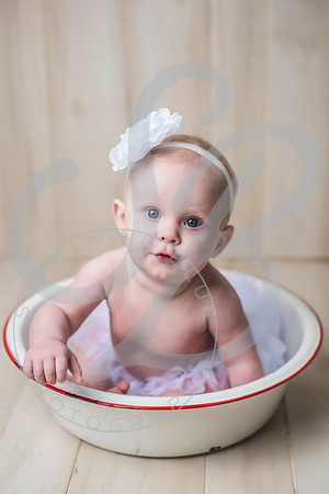 Skylar - 8 Month_022722_0236