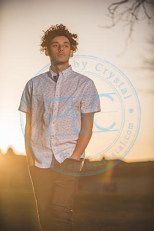 Calvin - Senior Session_032121_0131