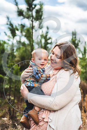 Declan - 8 Month_032622_0173