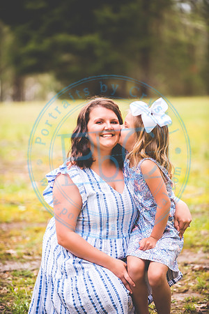 Kelsey - Family_041021_0098