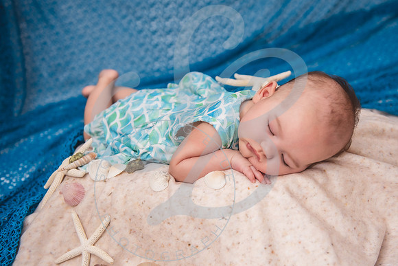 Sara - 4 Month_080623_0061