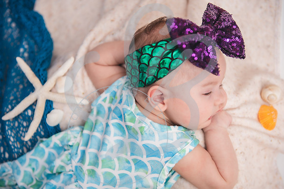 Sara - 4 Month_080623_0089