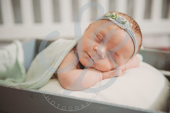 Eliana - Newborn_071522_0075