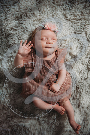 Eliana - Newborn_071522_0147