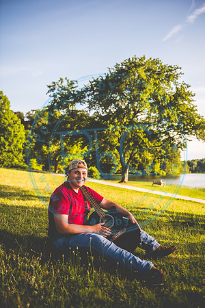 Corey - Senior_060721_0143