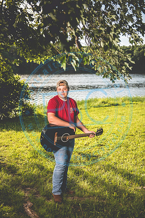 Corey - Senior_060721_0159