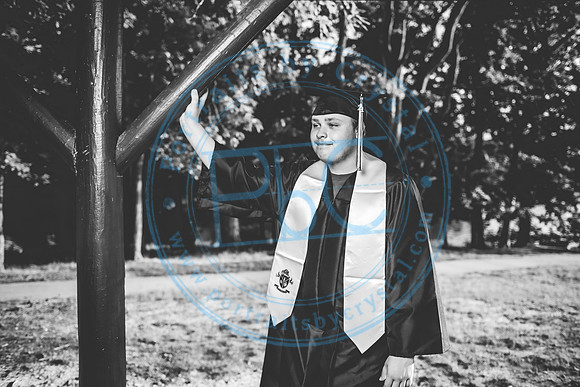 Corey - Senior_060721_0207