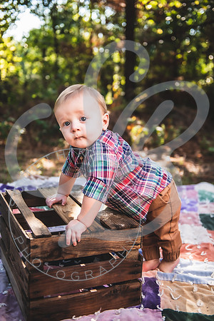 Declan - 8 Months_090823_0084