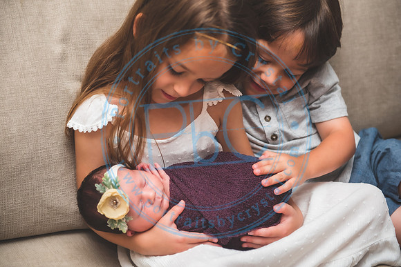Lydia - Newborn_060421_0093