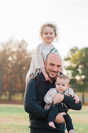 View More: http://arikajordanphotography.pass.us/marsh-family-december-2017