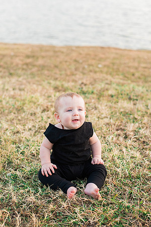 View More: http://arikajordanphotography.pass.us/marsh-family-december-2017