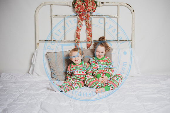 Sarah & Erin - Christmas Pajamas_110418_0001